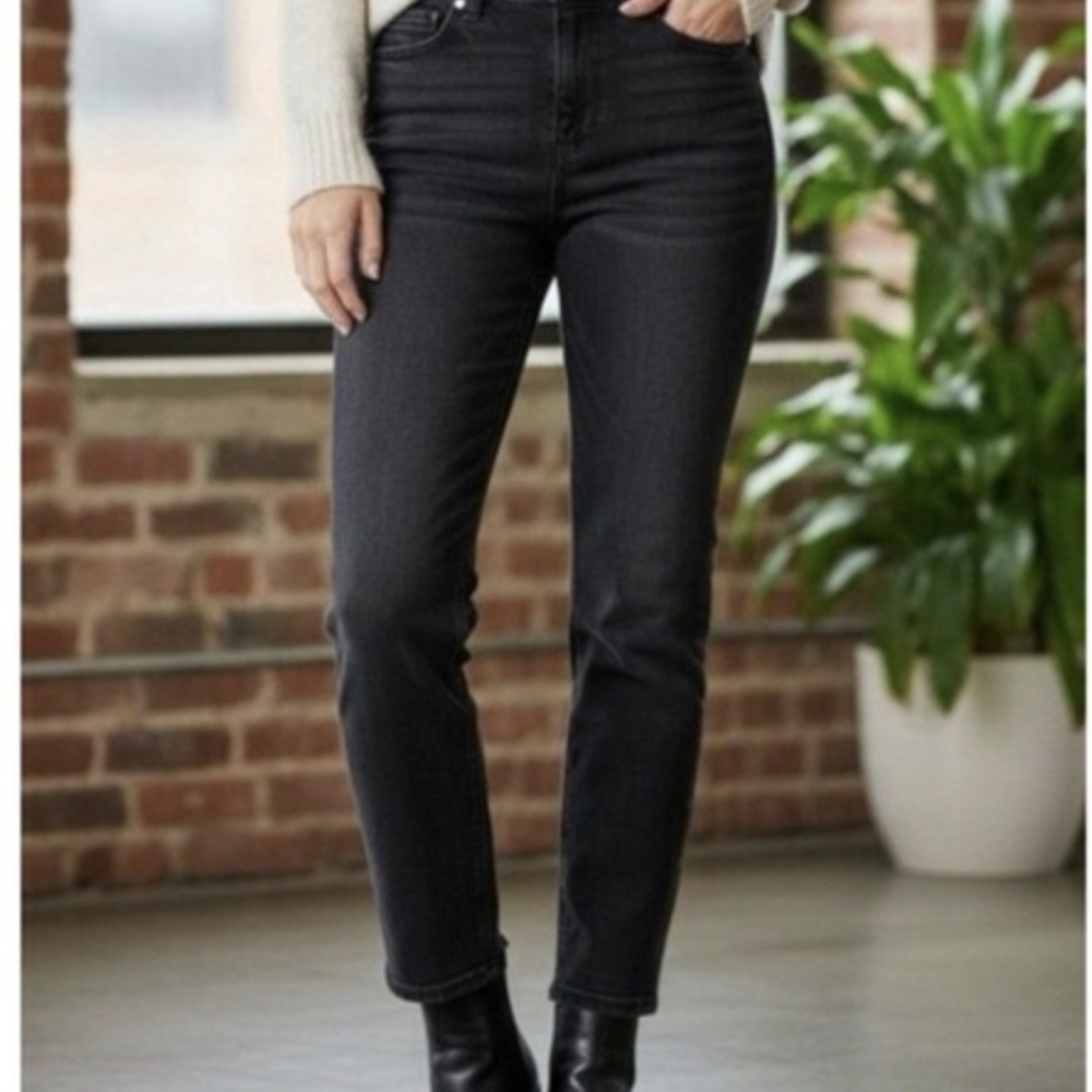 Oat New York Black  Mid Rise Ankle Jeans